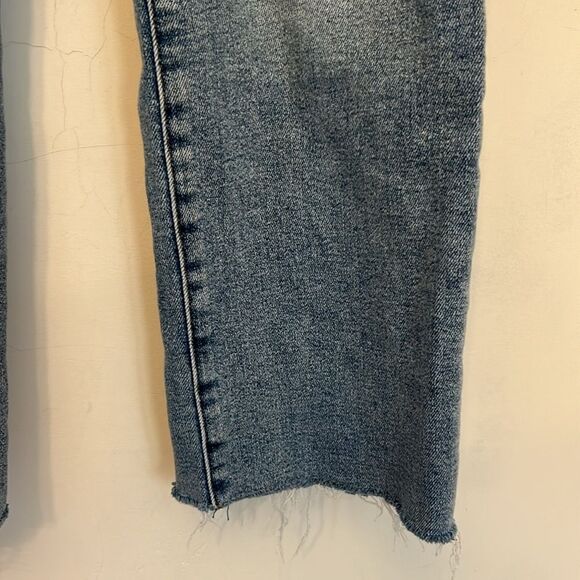 Evereve Distressed Button fly high rise jeans Size 30 EUC - Picture 7 of 11